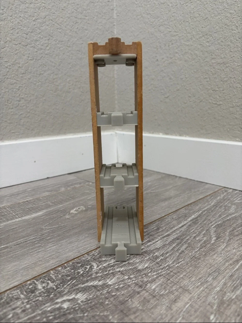Speedy Surprise Drop Set Riser - Thomas & Friends Wooden Railway